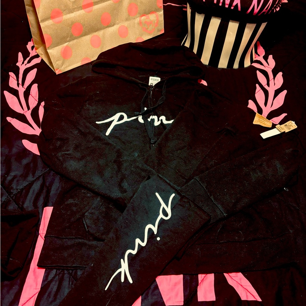 VS PINK OUTFIT